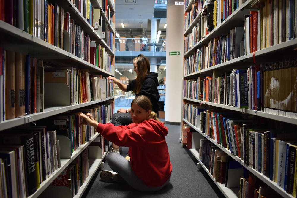 Stażyści w Bibliotece Głównej UG 