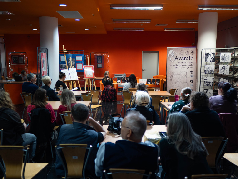 spotkanie autorskie Karoliny Żuk-Wieczorkiewicz w Bibliotece UG