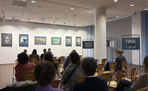 "Wplątani w konsumpcjonizm. Podaruj nastolatkowi szczęście” prof. Anny Marii Zawadzkiej - relacja ze spotkania autorskiego 