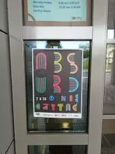 Noc Bibliotek w BG UG - plakat na drzwiach wejściowych 