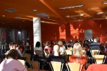 Relacja z debiutów poetyckich „Przecinki” w Bibliotece Głównej UG 