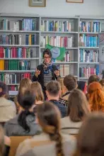 wizyta Brigitte Giraud w Bibliotece Neofilologicznej