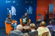 Spotkanie autorskie z Janem Hlebowiczem w Bibliotece UG – podróż w czasy odbudowy Gdańska i szkolnych wspomnień