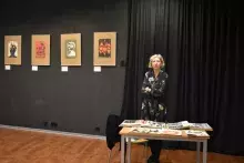 „Rzeczy Ulotne". Polska szkoła plakatu w Zbiorach Specjalnych Biblioteki UG - relacja z oprowadzania po wystawie