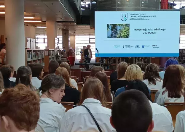 Inauguracja roku szkolnego 2024/2025 w Uniwersyteckim Liceum Ogólnokształcącym