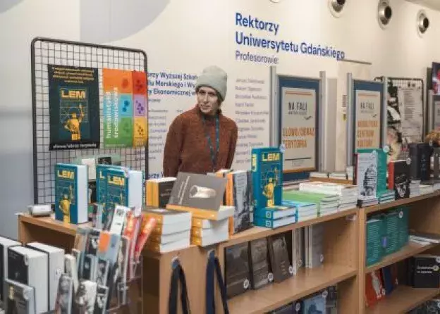 Minitargi Książki „Na Fali” w Bibliotece UG